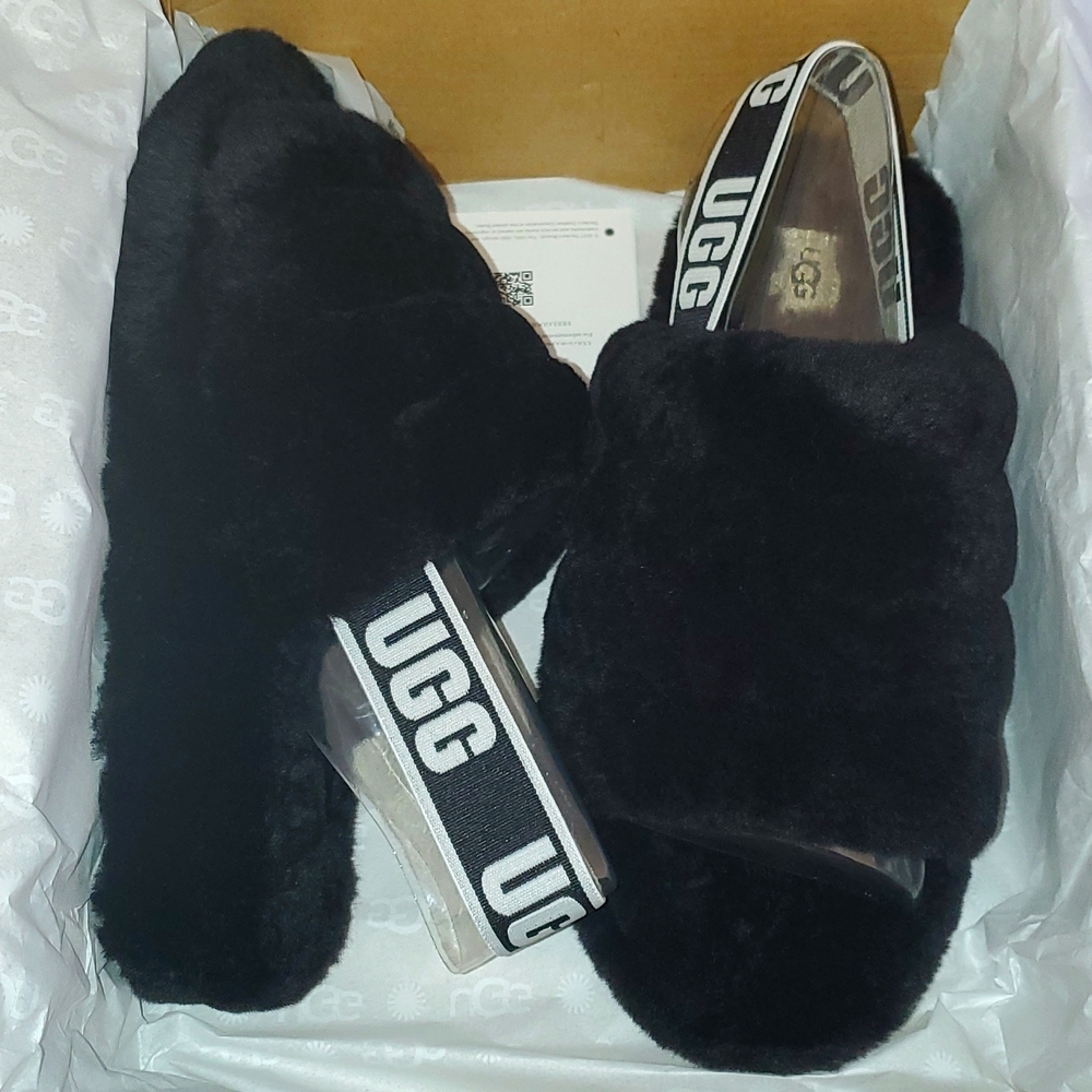 Black  UGG Fluff Yeah Slides, Size: 8, 9, 10, 11, 12